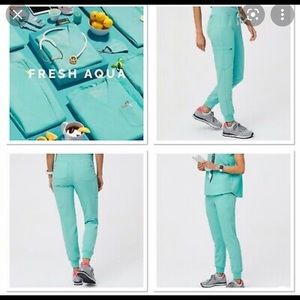 Figs Fresh Aqua Small zamora petite NWT